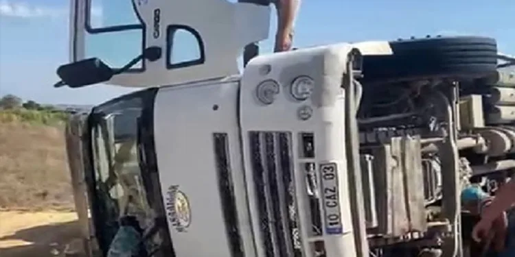 Alkollü şahıs acil servisi birbirine kattı