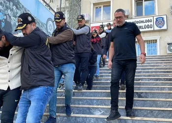 Otomobil ile motosiklet çarpıştı: 1 yaralı