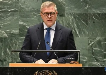 İzlanda Başbakanı parlamentoyu feshetti