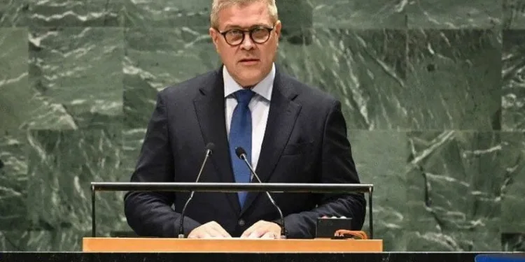 İzlanda Başbakanı parlamentoyu feshetti