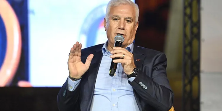 Bursa’da otomobiller çarpıştı: 3 yaralı