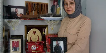 Adana’da zirveye kar yağdı, elma hasadı erken yapıldı