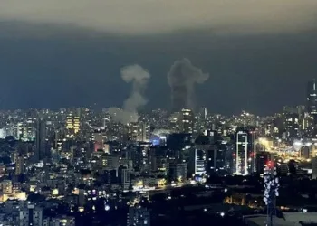 İsrail, Beyrut’un merkezini vurdu