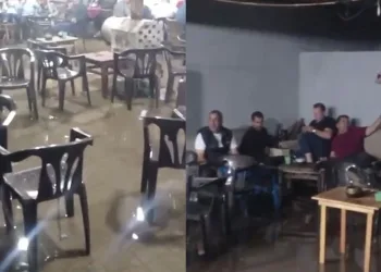 Bursa’da kahvehane sular altında kaldı, vatandaşlar oyuna devam etti