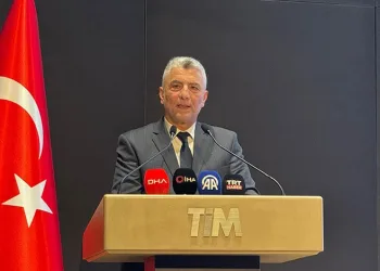 Bakan Bolat ÖNSİAD 5’inci Olağan Kongresi’nde konuştu