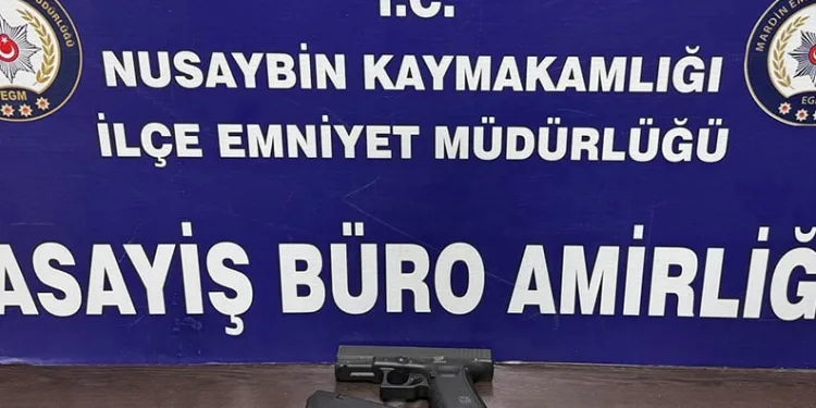 Deniz personeli olma hayali suya düştü, 30 bin lira dolandırıldı