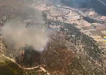 Finike’de kontrolden çıkan otomobil takla attı: 1 ölü, 3 yaralı