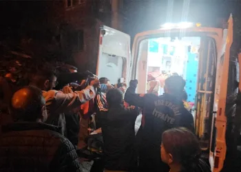Otomobil takla attı: 4 yaralı