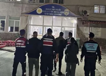On ay önce mantar toplarken kaybolan yaşlı adamı komando timleri arayacak
