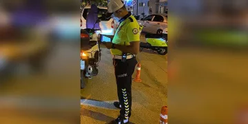 Öğrenciler ile terör örgütü mensuplarını buluşturan dernek yöneticisi yakalandı
