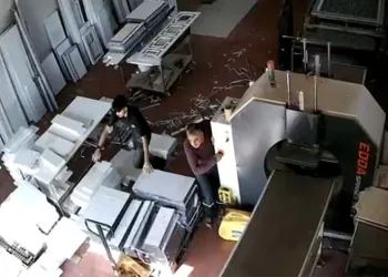 Elazığ’da depremin şiddetini gösteren en net görüntü