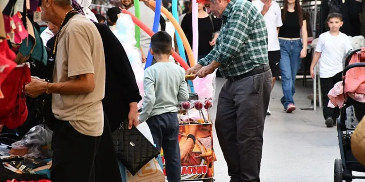 Bursa’da palet fabrikasında yangın