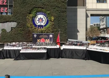 Öğrenciler ile terör örgütü mensuplarını buluşturan dernek yöneticisi yakalandı