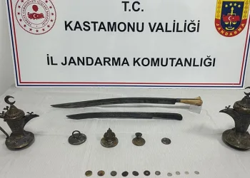Pasinler’de deprem korkuttu
