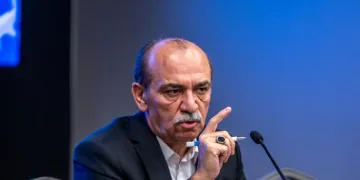 Şehit ailelerinin Adli Tıp Kurumu’nda bekleyişi