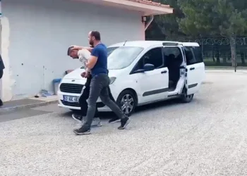 Kütahya’da hakkında 33 yıl hapis cezası ile aranan şahıs yakalandı
