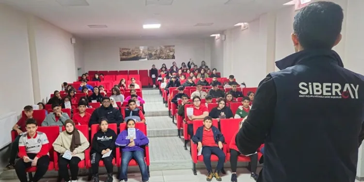 Jandarma’dan cayrokopter destekli asayiş ve trafik denetimi