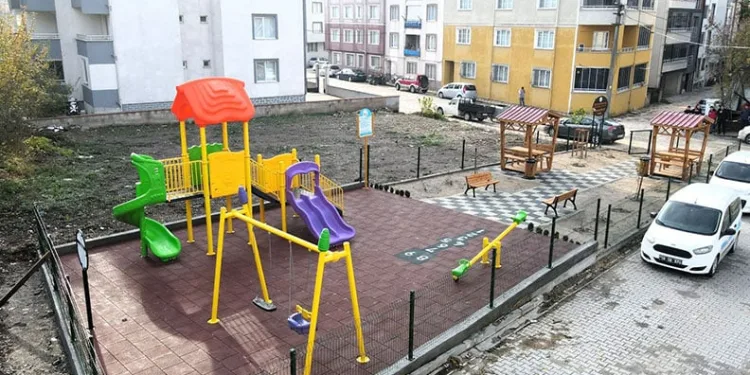 Mustafakemalpaşa’ya yeni bir park kazandırıldı