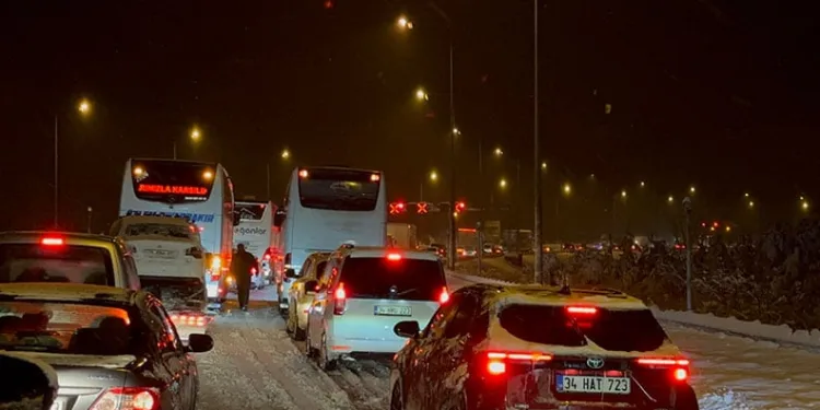 Bolu Dağı Tüneli ulaşıma kapandı