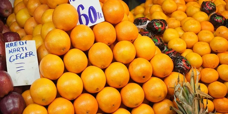 Bursa’da kış meyveleri geçen yıla oranla daha ucuz