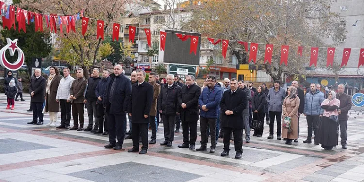 Bekir Aydın Öğretmenler Günü resmi törenine katıldı