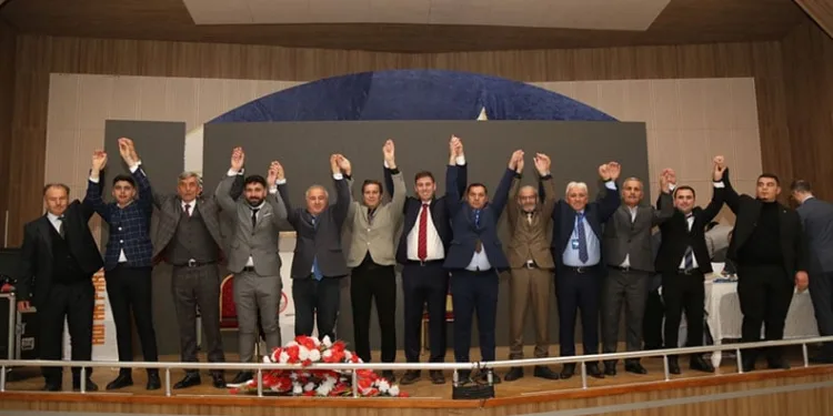 AK Parti Tavşanlı İlçe Gençlik Kolları Başkanlığı’nda kongre heyecanı