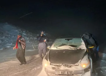 Adana’da 29 yaşındaki şahıs demir yolu kenarında ölü bulundu