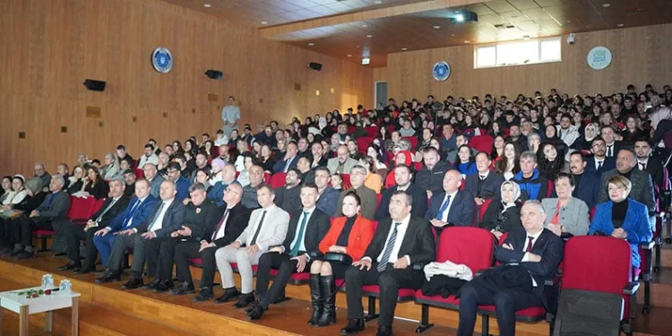 Orhangazi’de 24 Kasım Öğretmenler Günü kutlanıyor