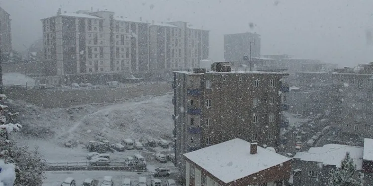 Şırnak’ta 7 köy yolu ulaşıma kapandı