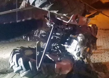 Bursa’da traktör devrildi, sürücüsü atlayarak ölümden döndü