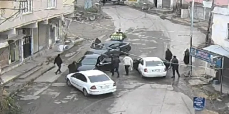 Kıskançlık cinayetine kurban giden kadının cenazesi ağabeyi ve kızı tarafından teslim alındı