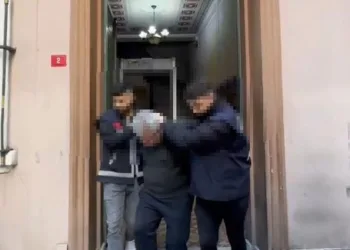 Polisi arayarak ‘Annem evde hareketsiz yatıyor’ dedi, gerçek bambaşka çıktı