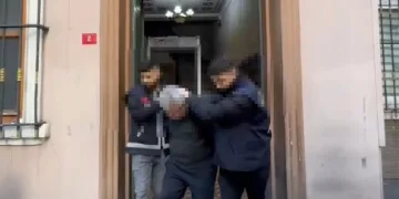 Polisi arayarak ‘Annem evde hareketsiz yatıyor’ dedi, gerçek bambaşka çıktı