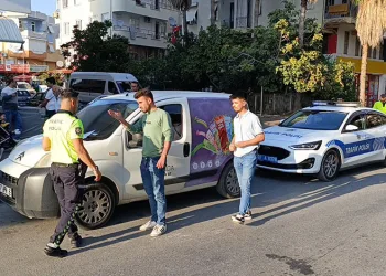 Adana’da 32 uyuşturucu satıcısı tutuklandı