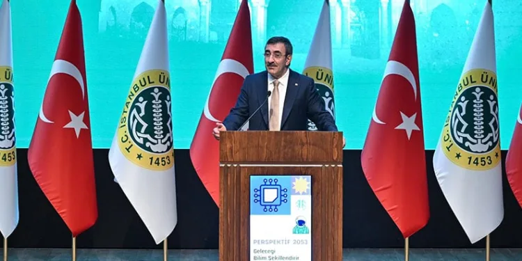 “Üniversitelerin kapısı ardına kadar açık olmak zorundadır”