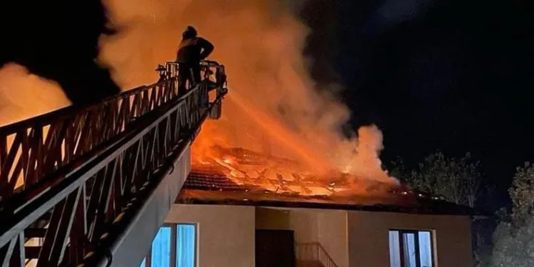 Kadıköy’de 1 ton kaçak midye ele geçirildi