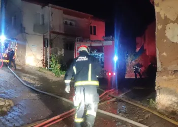 Bursa’da yangın evi küle çevirdi