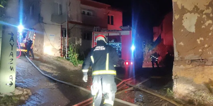 Bursa’da yangın evi küle çevirdi