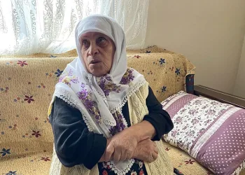 İzmir’deki yangın faciasında ölen 5 kardeşin cenazeleri adli tıpta