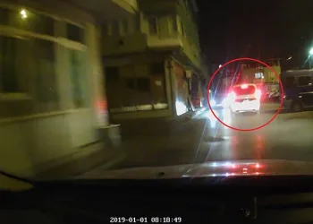 Bursa’da aranması olan şahıs polisten metrelerce kaçtı