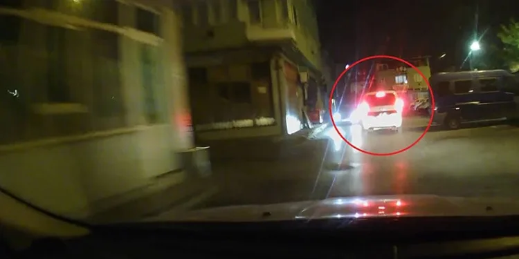 Bursa’da aranması olan şahıs polisten metrelerce kaçtı