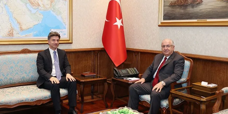 “Dünya çapında ses getirecek sanatçıların yetişme sürecinde bizim sorumluluğumuz olduğunun farkındayız”