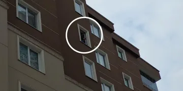 Diyarbakır’da seyir halindeki otomobil alev topuna döndü