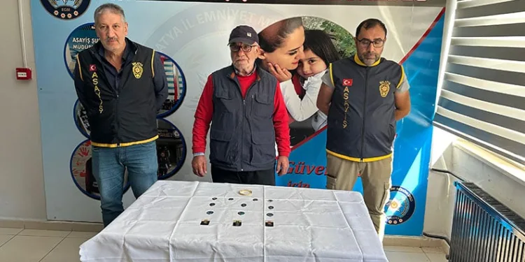 Telefonun şarjı bitince dolandırılmaktan kurtuldu
