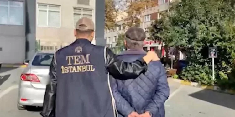 FETÖ’nün Büyük Bölge Talebe Mesulü yakalandı: 2 gözaltı