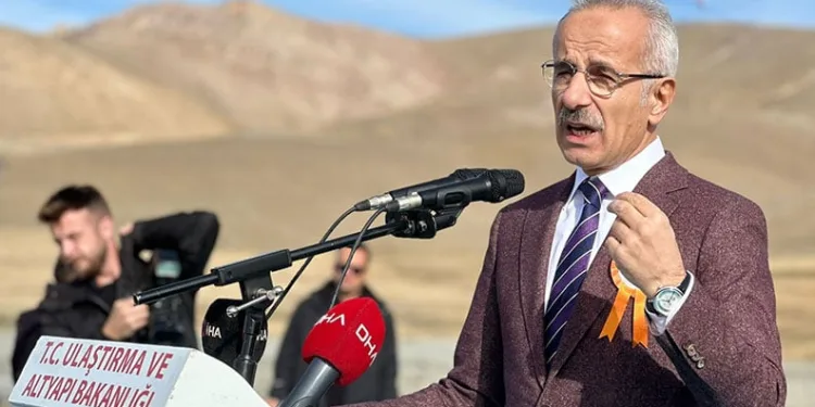 Bakan Tunç: “Yassıada yargısını özlüyorlar”