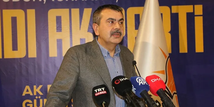 “CHP kendi tarihiyle alakalı bir şey bilmiyor”