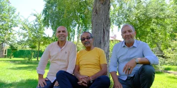 Van Gölü’ne dikkat çekmek için türkü yazıp klip çektiler