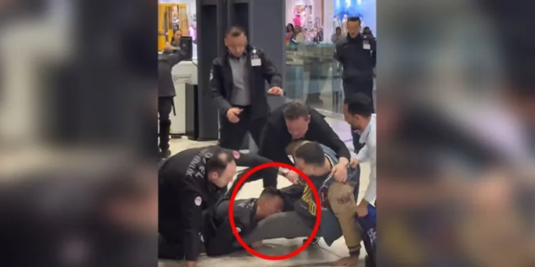 Bursa’da güvenlik görevlisi müşteriyi ısırdı