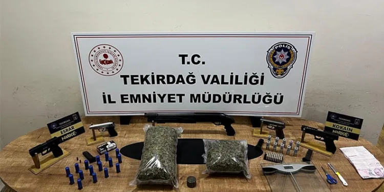 Çorlu’da uyuşturucu ve kaçakçılık operasyonuna 2 tutuklama